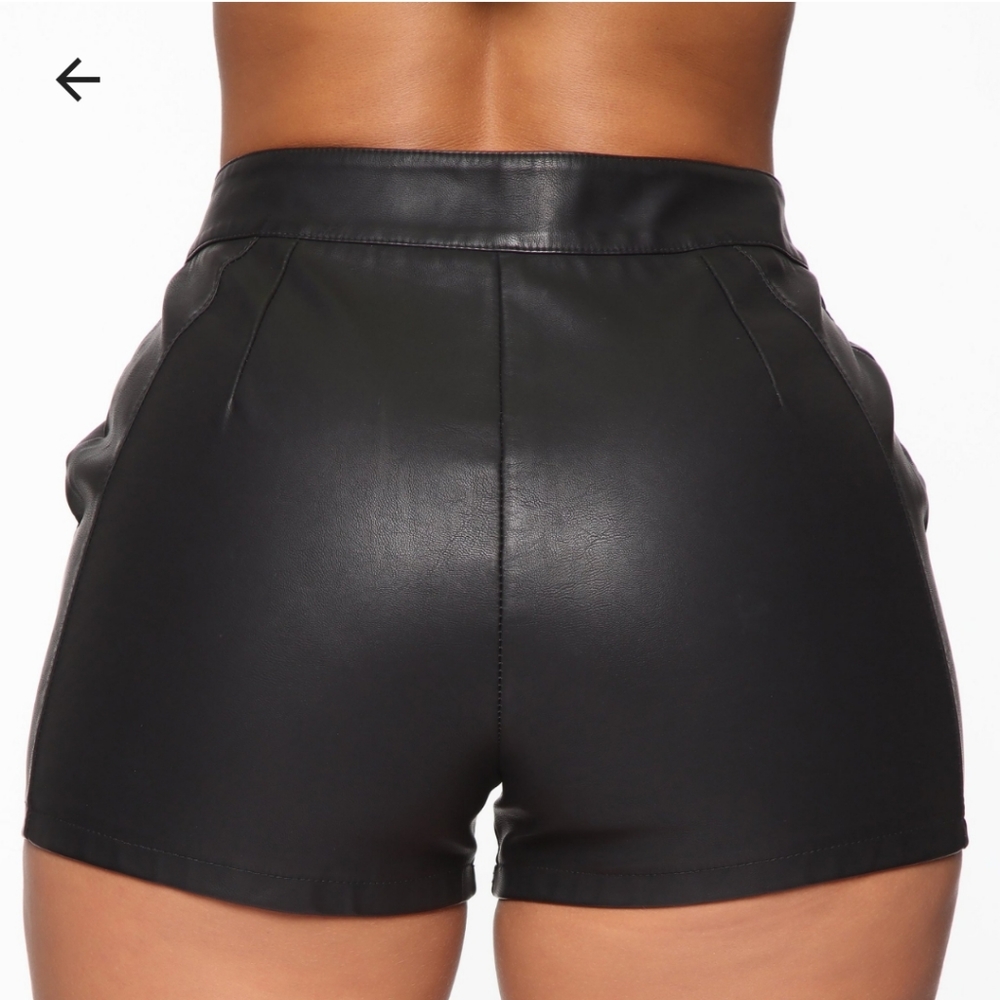High Rise Black Shorts - Picture 3 of 4